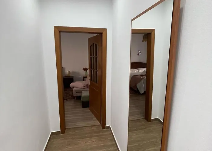 Place Square 21 Apartamento Tirana