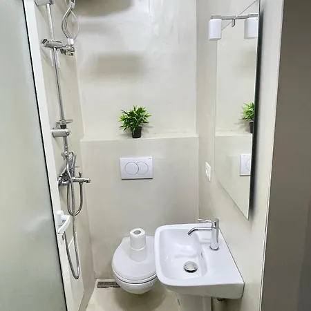 Place Square 21 Apartment *