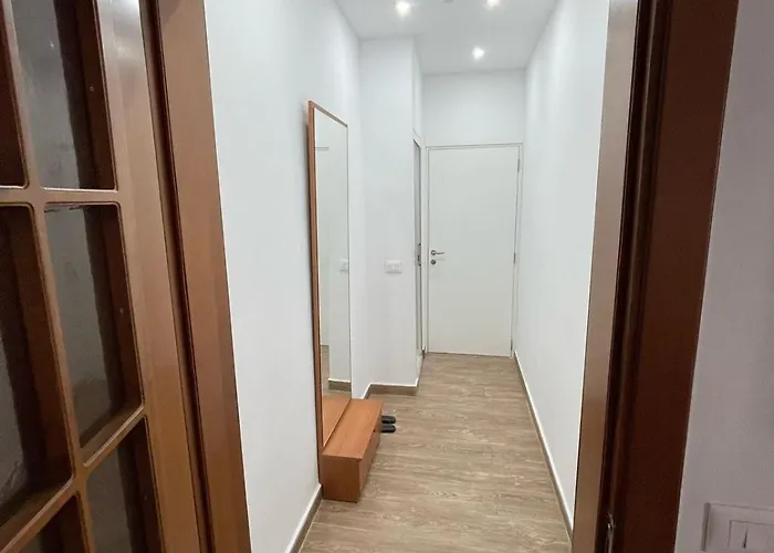 Place Square 21 * Tirana